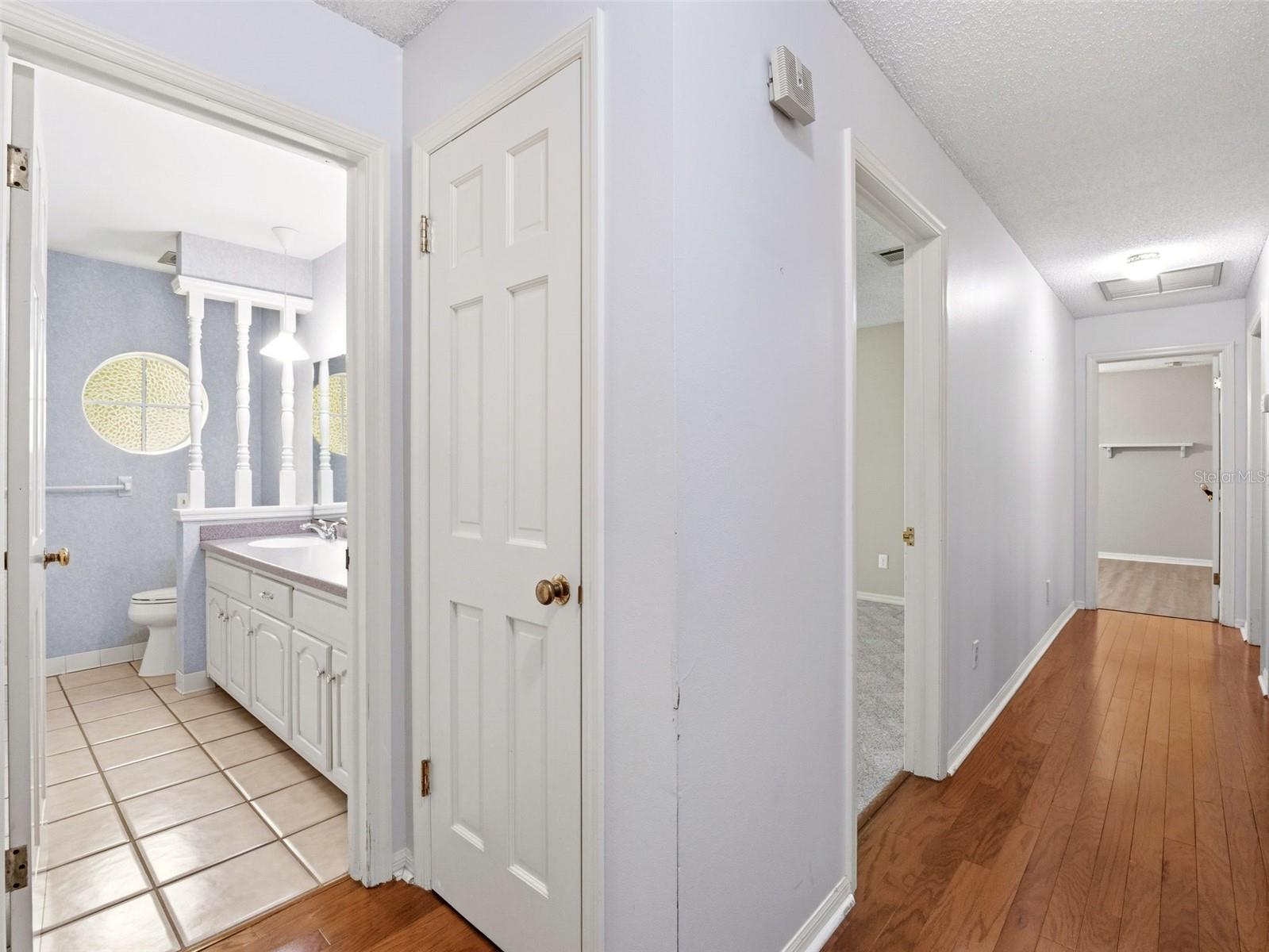 SOUTHERN OAKS - Residential