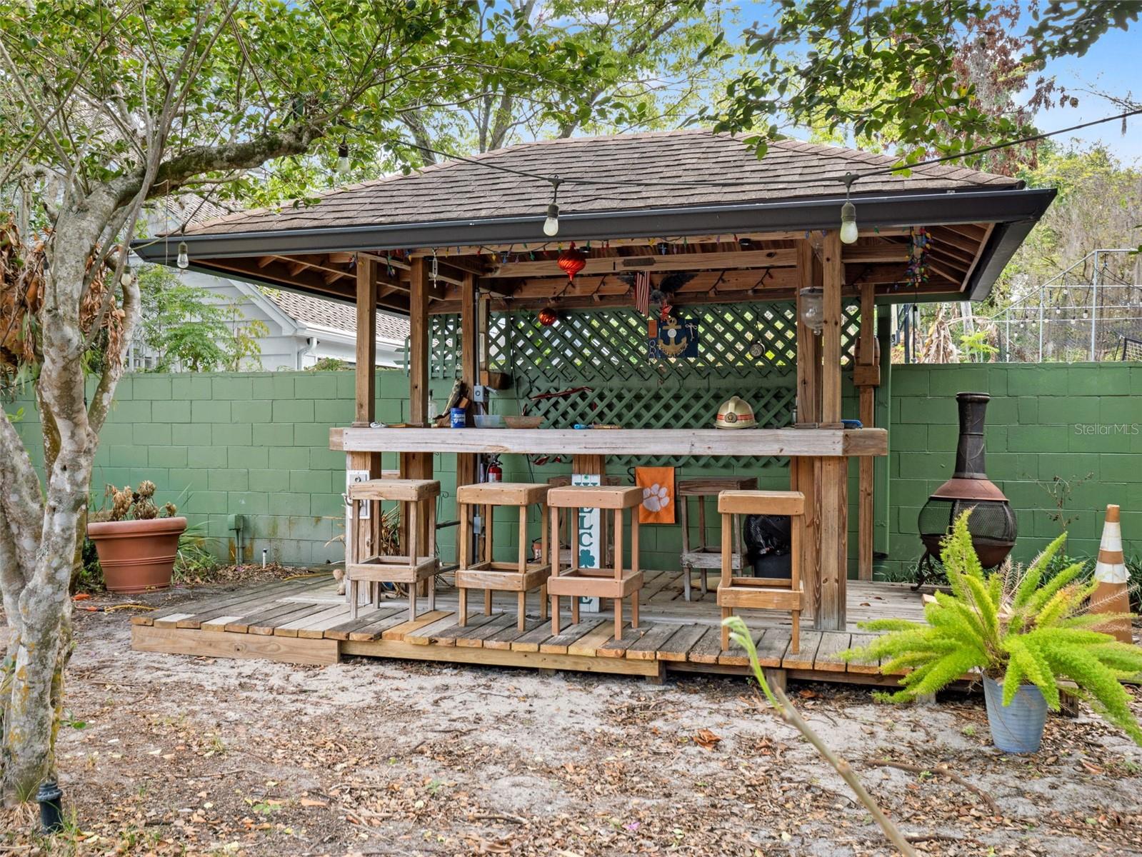 SOUTHERN OAKS - Residential