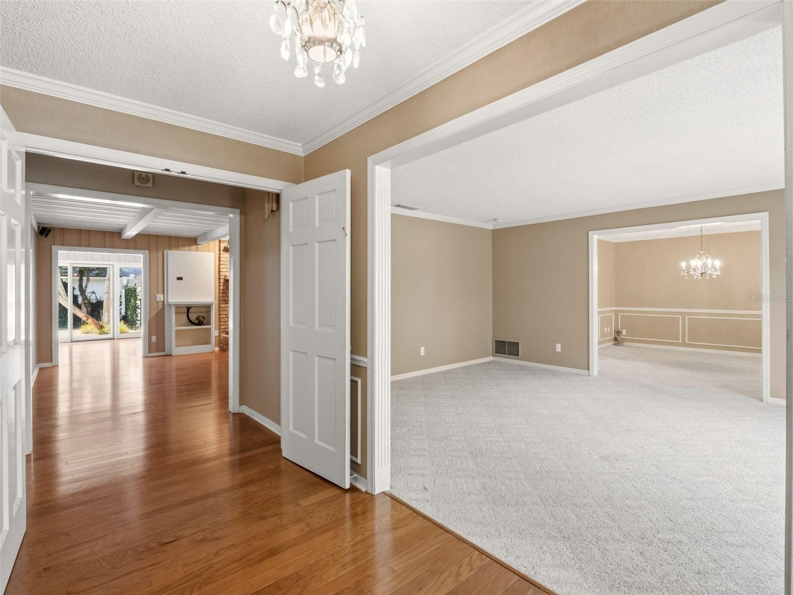 SOUTHERN OAKS - Residential