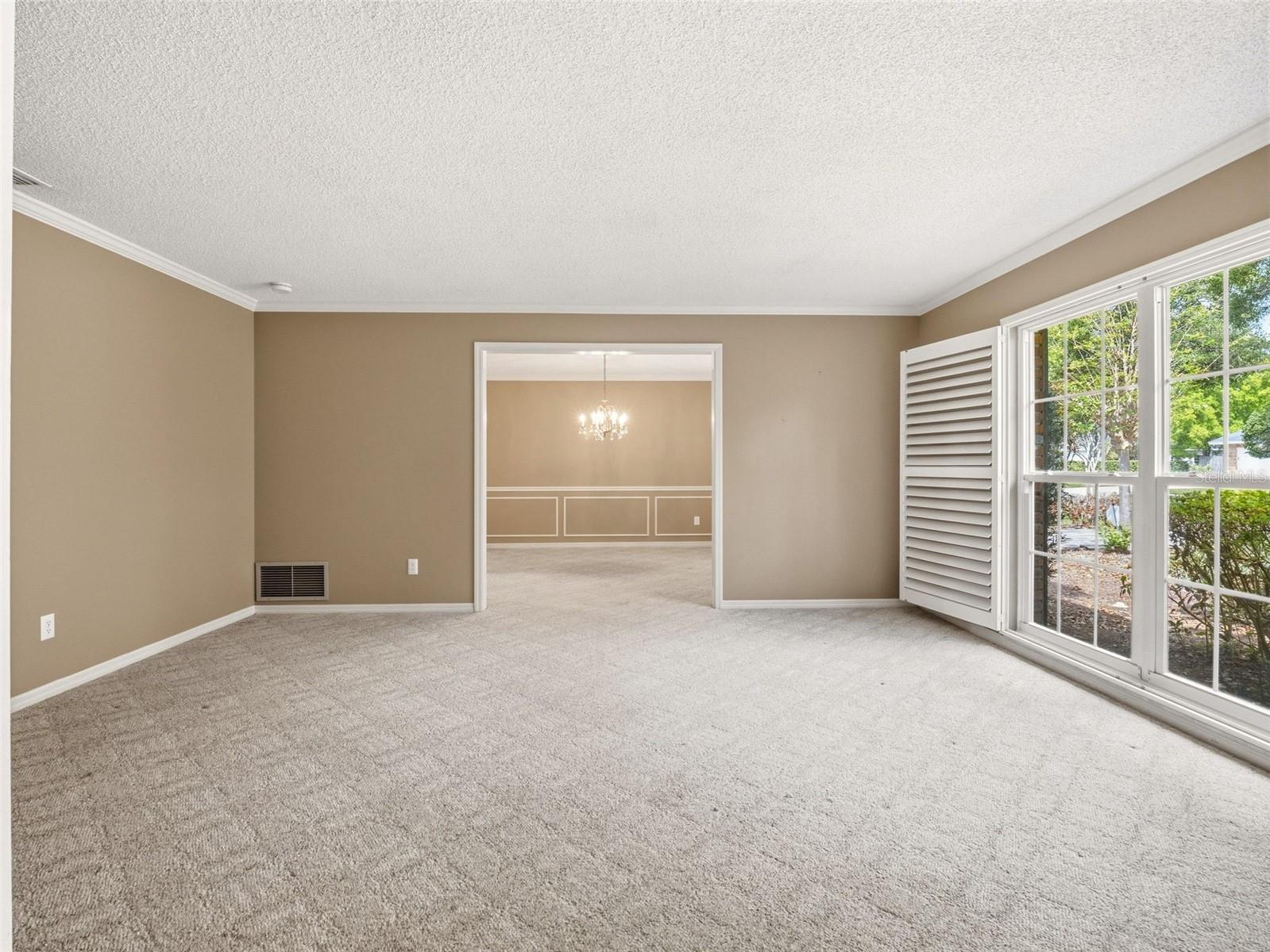 SOUTHERN OAKS - Residential