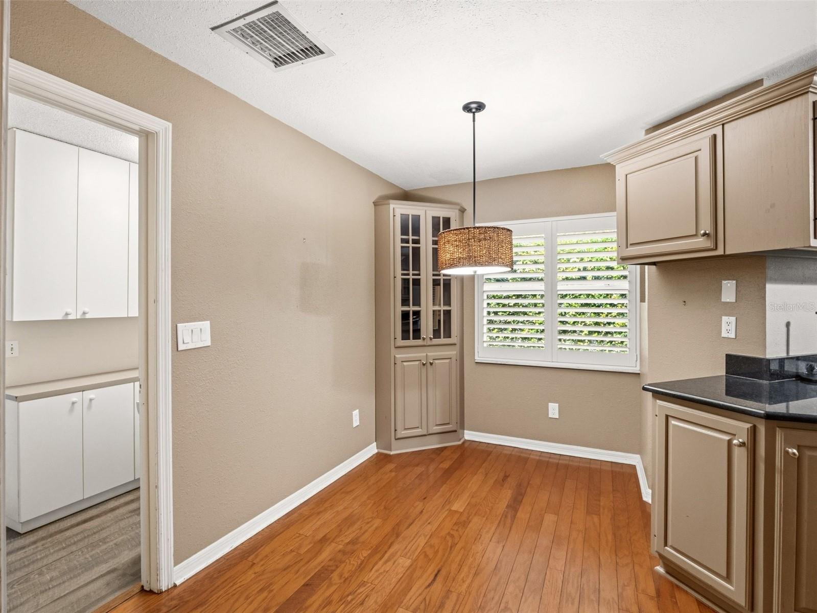 SOUTHERN OAKS - Residential