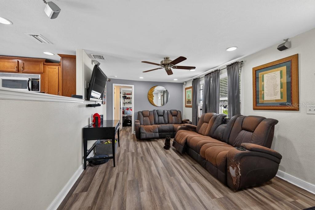 6949 80TH TERRACE N