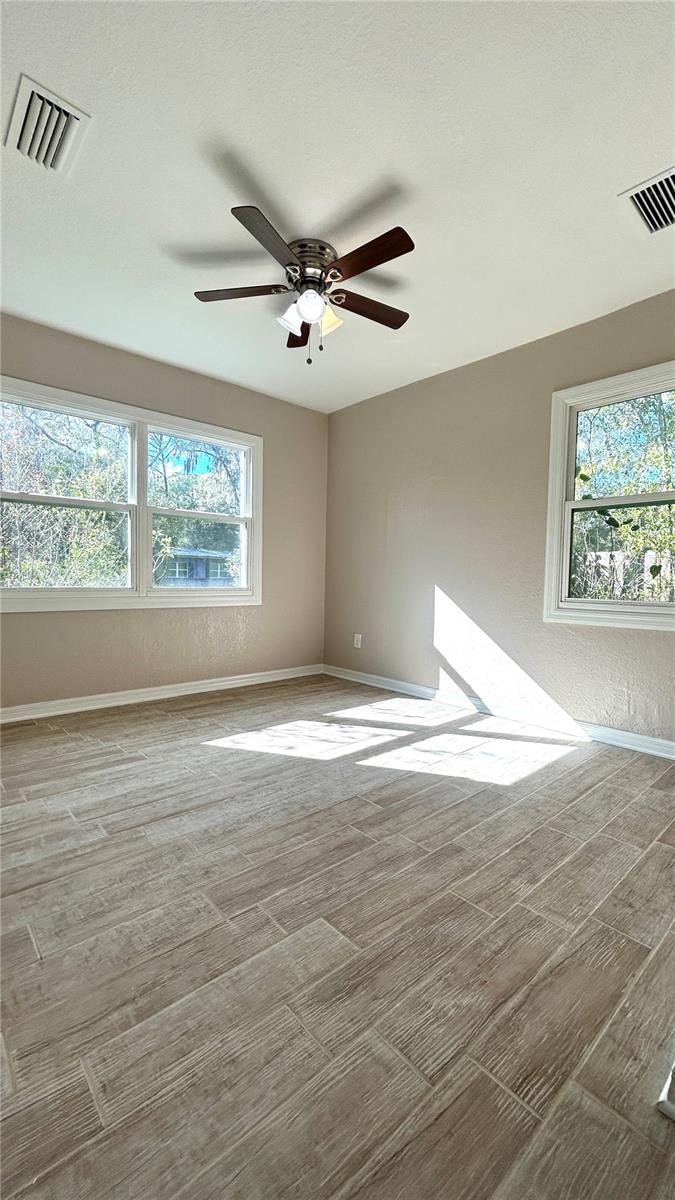 HIGHLAND COURT MANOR - Residential Lease