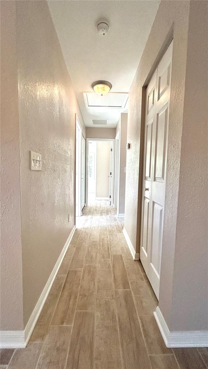 HIGHLAND COURT MANOR - Residential Lease