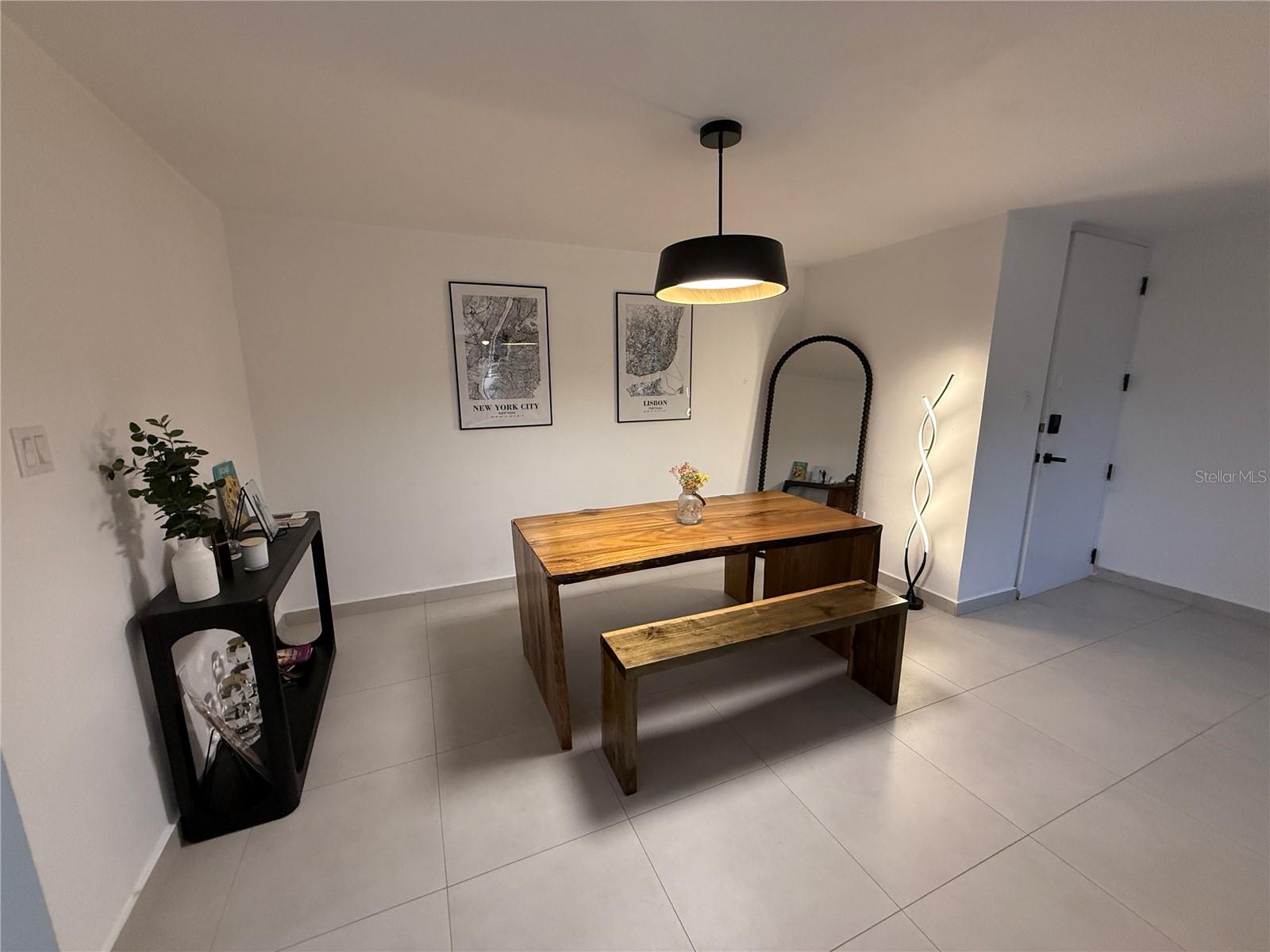 JARDINES DE MONTEHIEDRA - Residential Lease