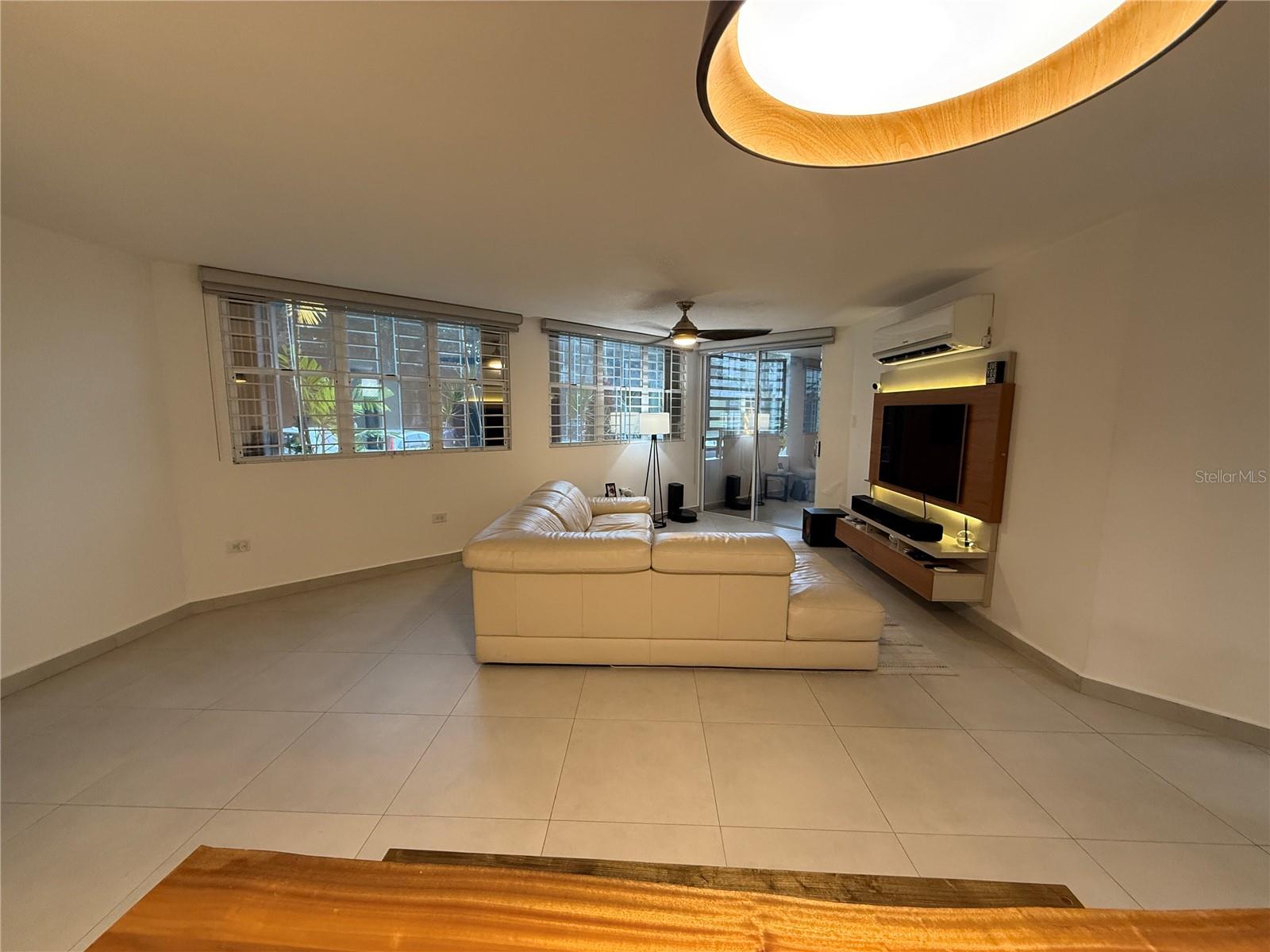 JARDINES DE MONTEHIEDRA - Residential Lease