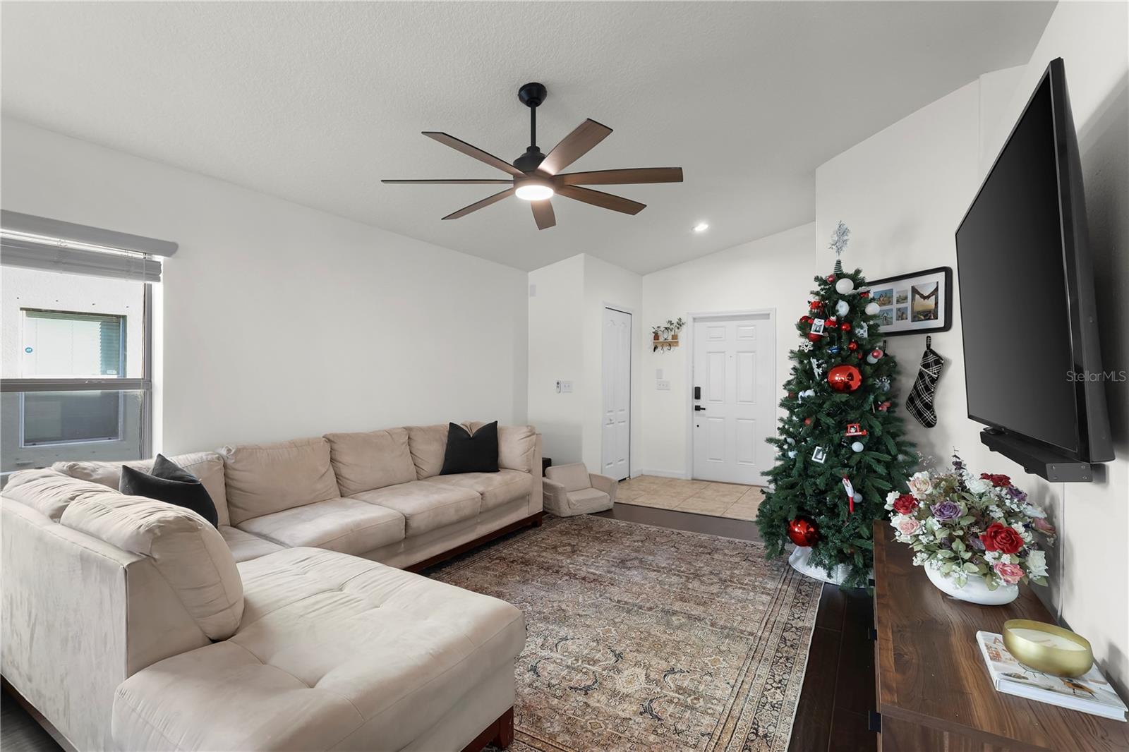 BAHIA LAKES PH 1 - Residential Lease