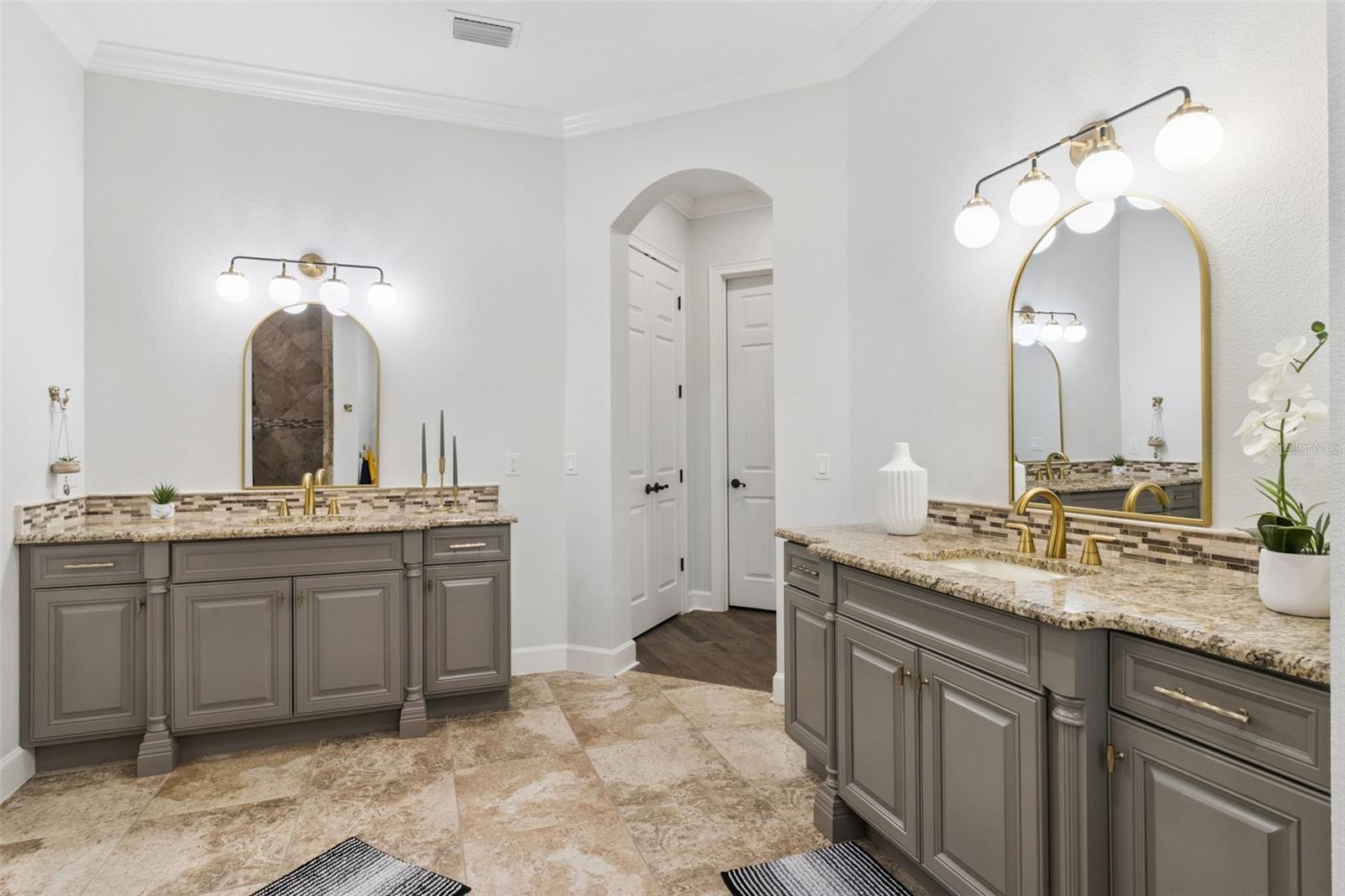 AVALON PARK VILLAGE 06 - Residential