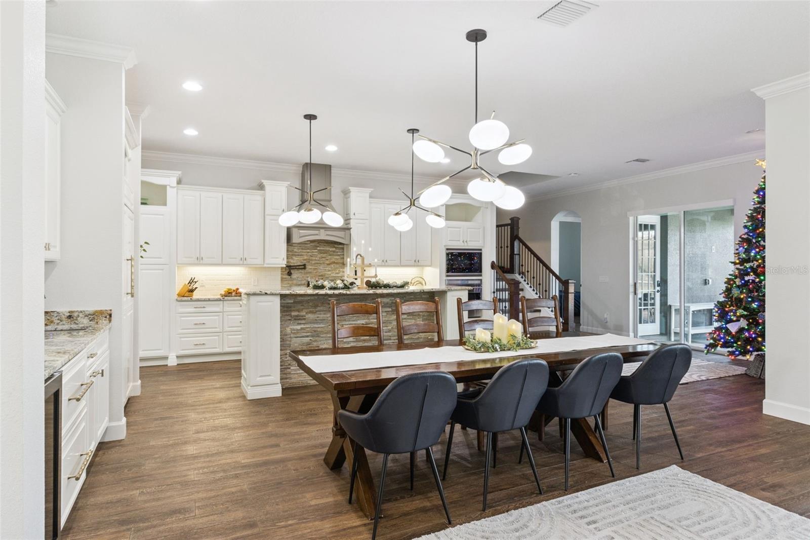 AVALON PARK VILLAGE 06 - Residential