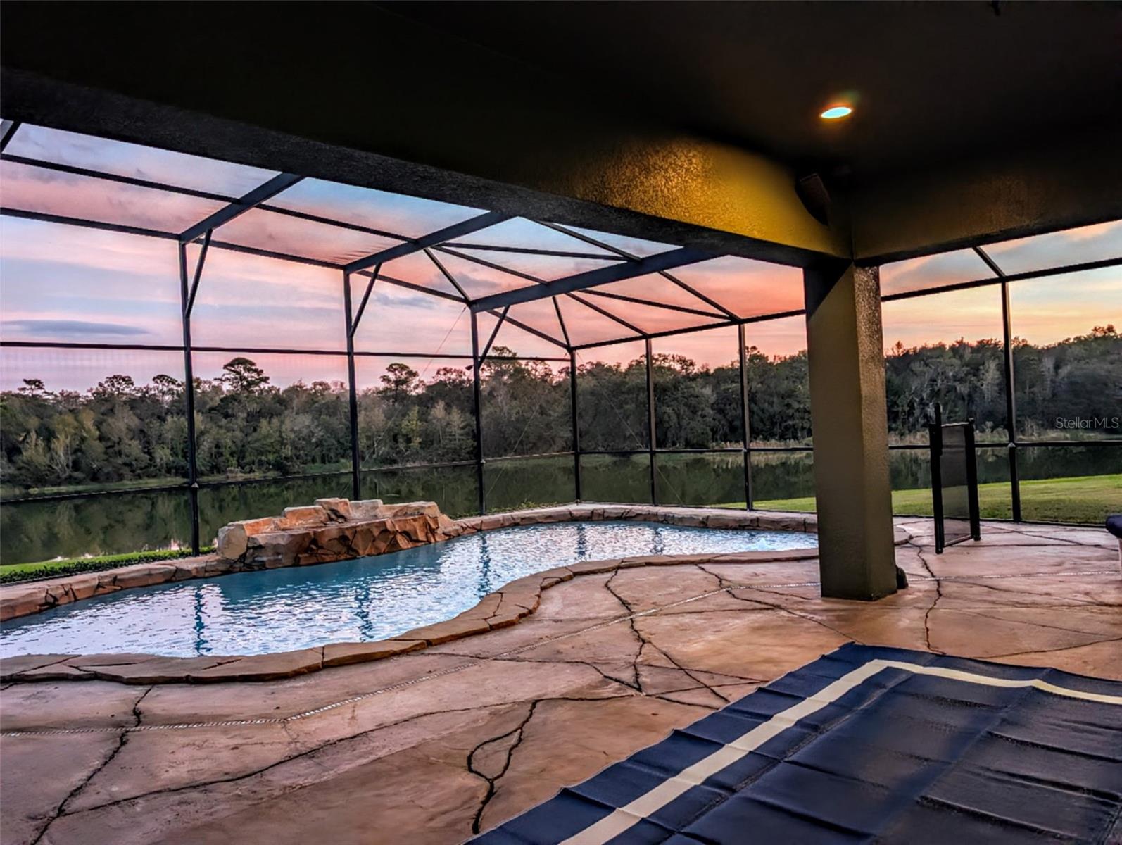 AVALON PARK VILLAGE 06 - Residential