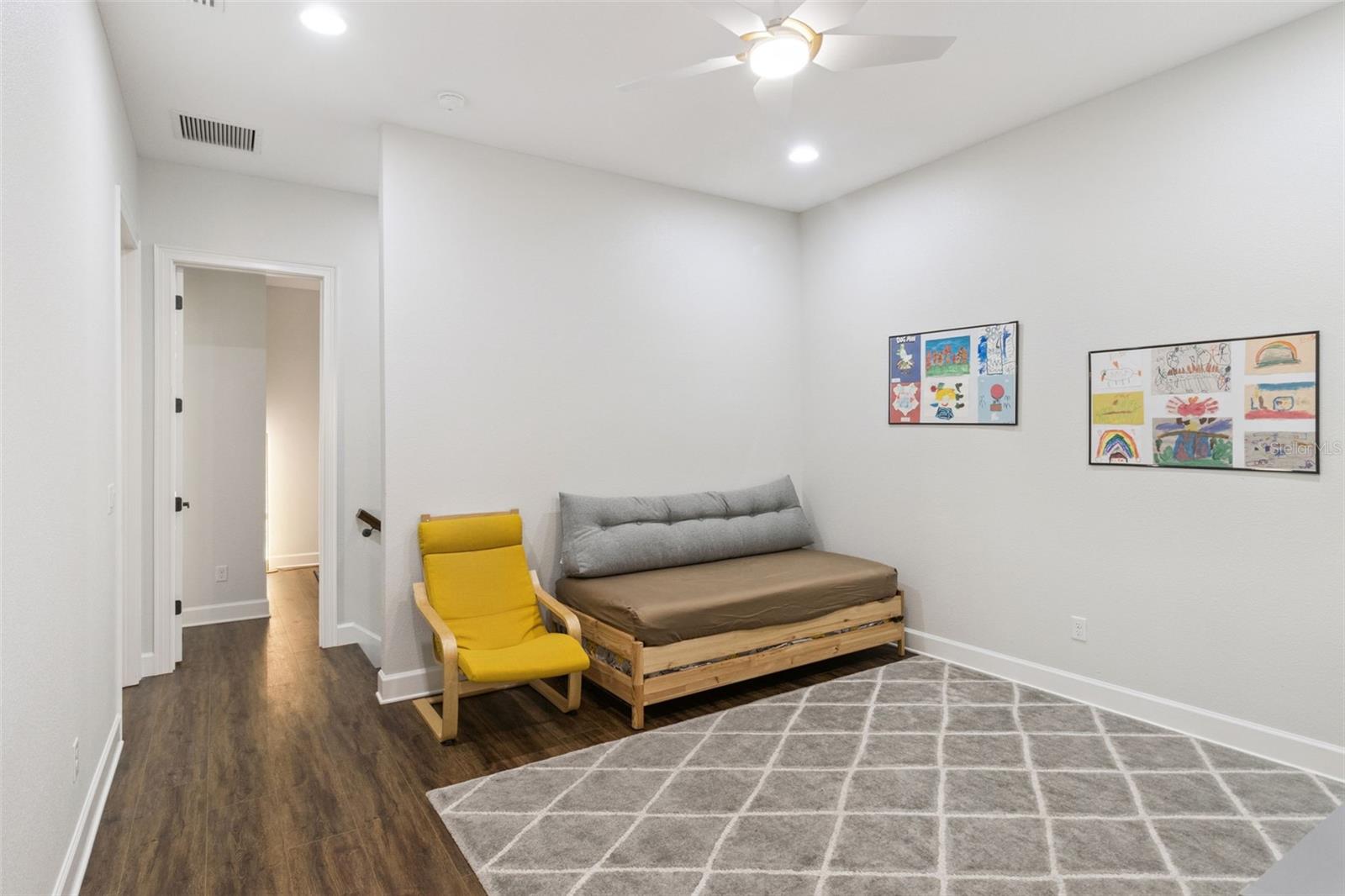 AVALON PARK VILLAGE 06 - Residential