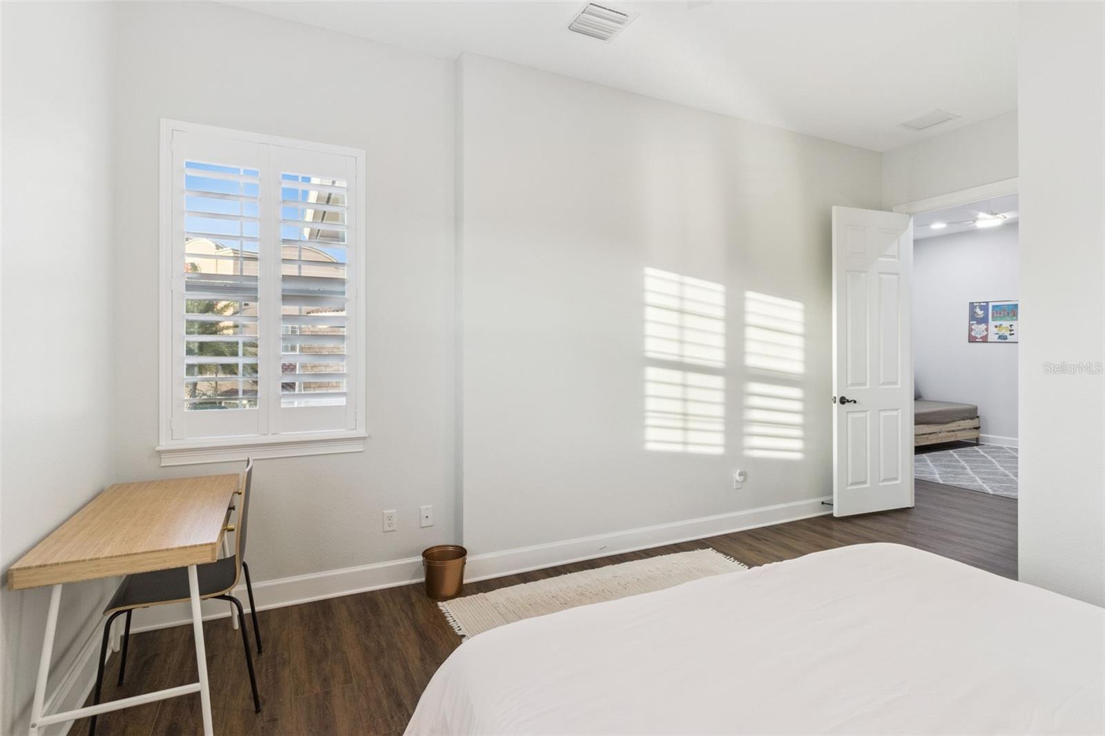 AVALON PARK VILLAGE 06 - Residential