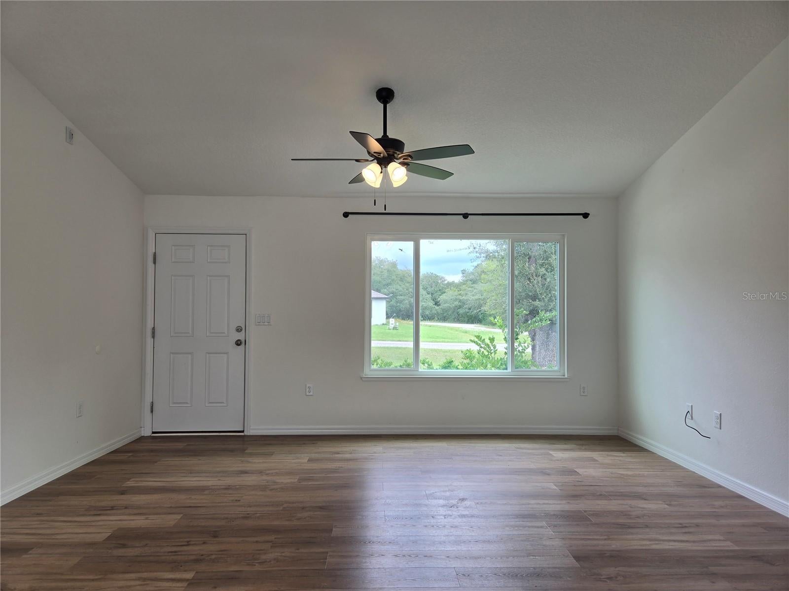 353 FISHER WAY