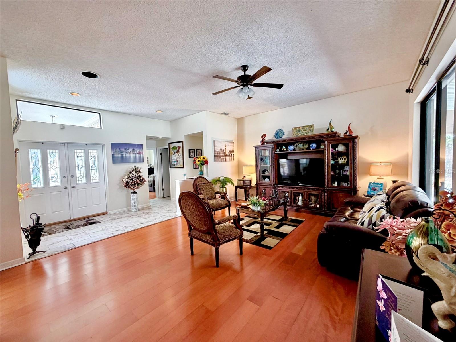 FAIRWAY VILLAGE PINEBARK SUB - Residential