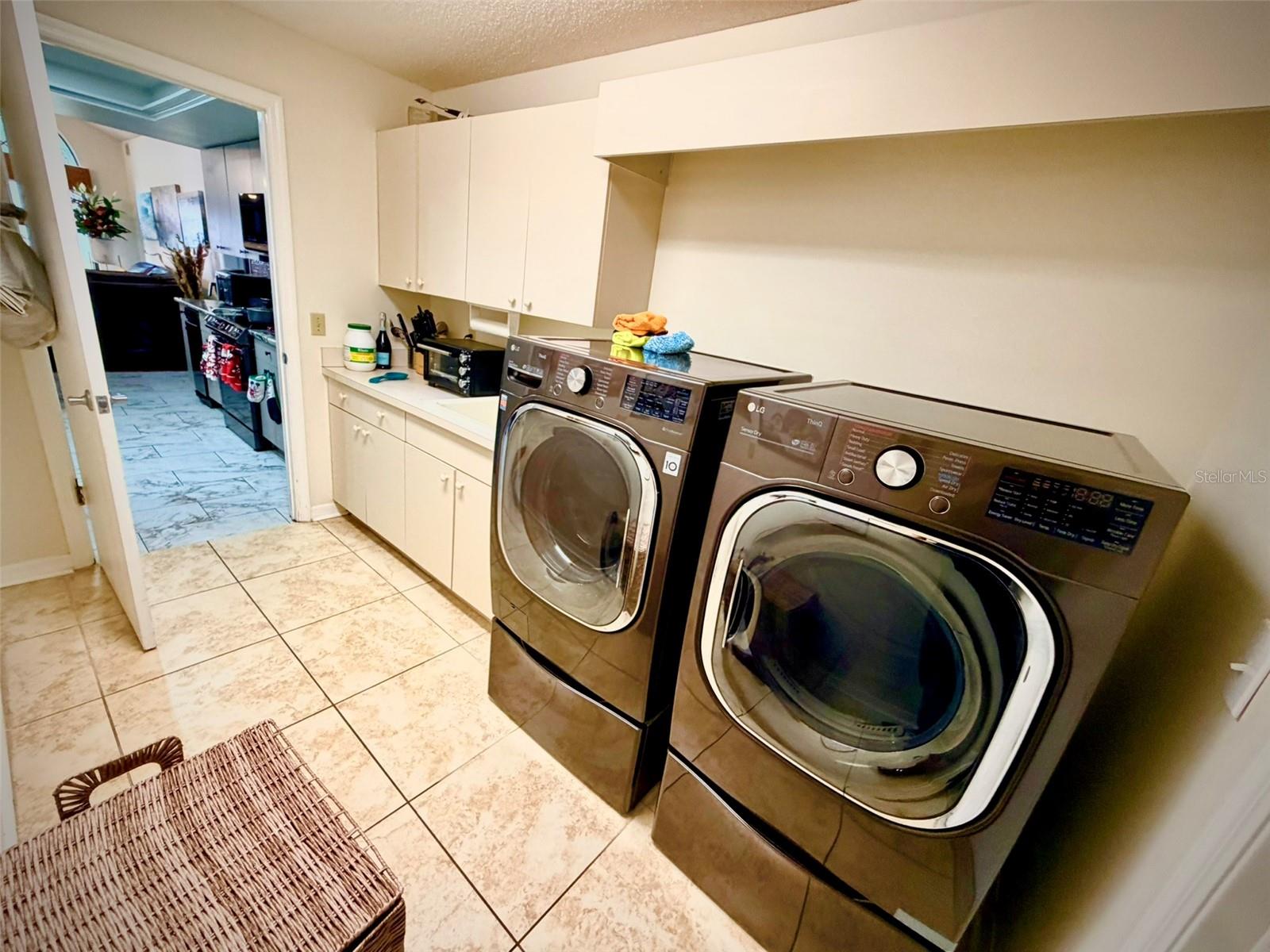 FAIRWAY VILLAGE PINEBARK SUB - Residential