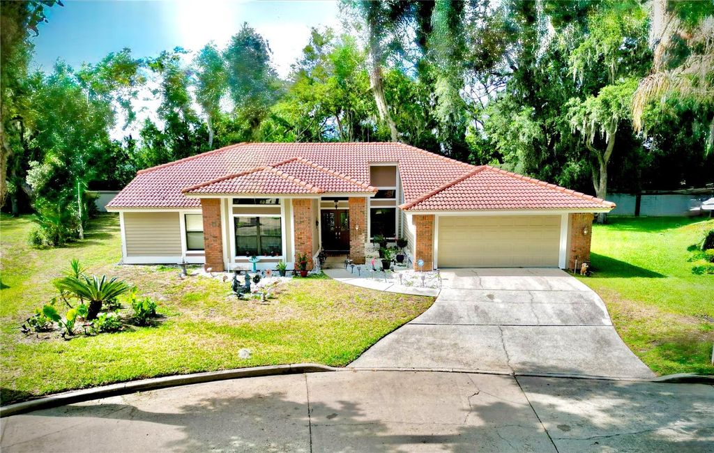 Photo of 5455 Pine Bark Lane, Wesley Chapel, FL 33543 (MLS # TB8510039)