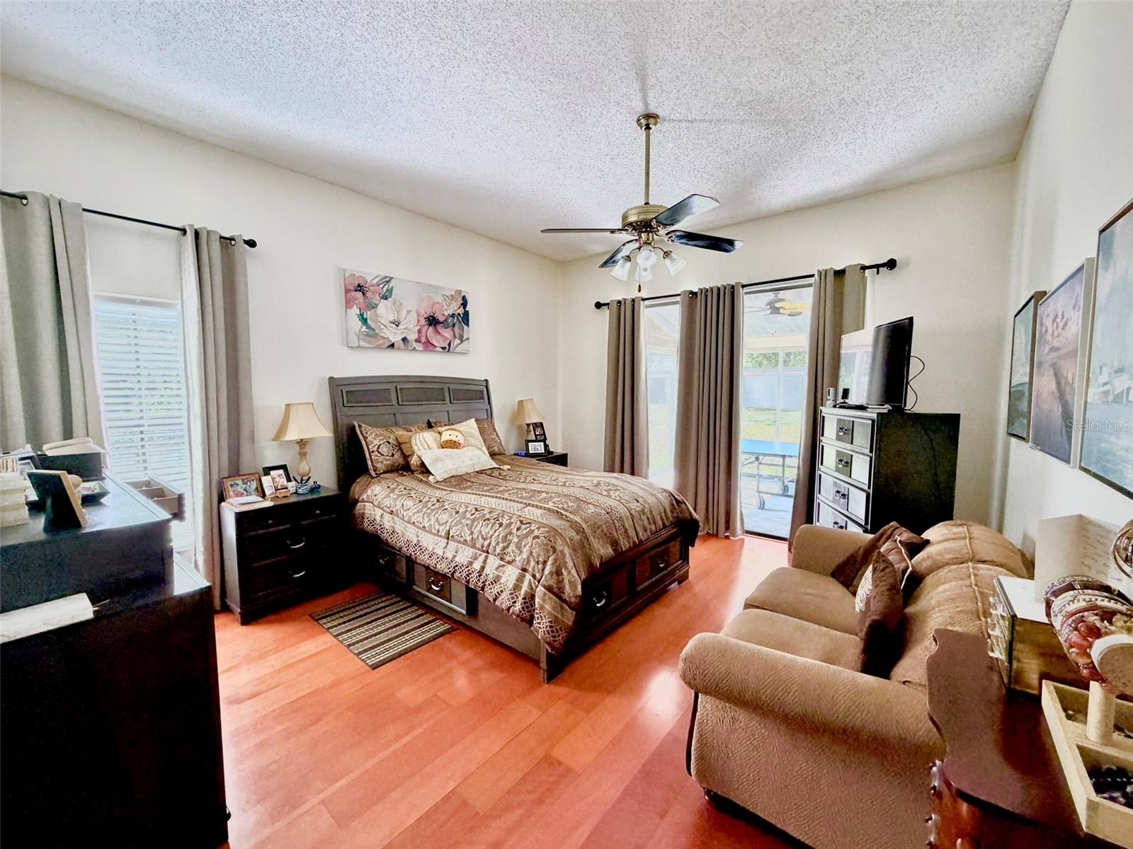 FAIRWAY VILLAGE PINEBARK SUB - Residential