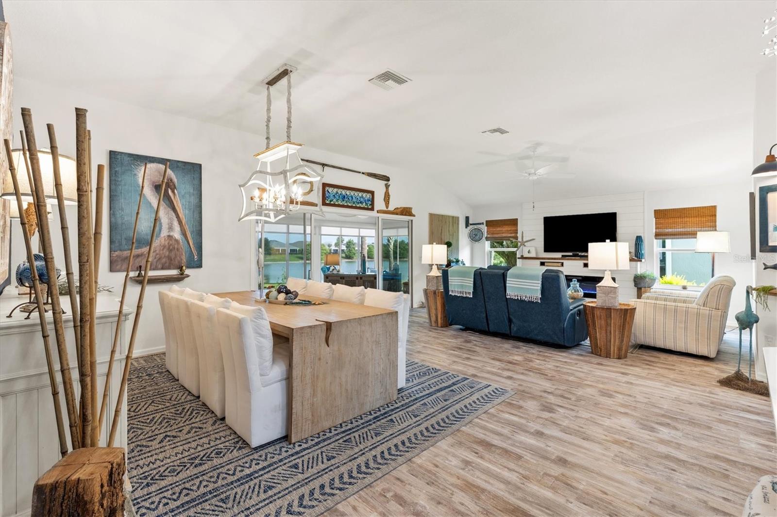 VILLAGE/FENNEY UN #5 - Residential