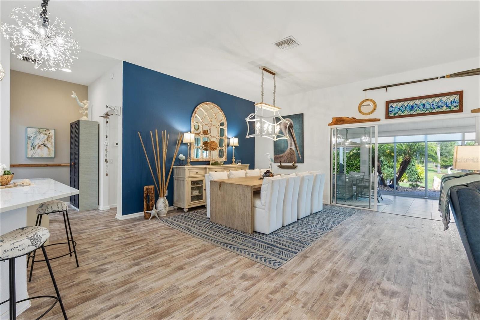 VILLAGE/FENNEY UN #5 - Residential