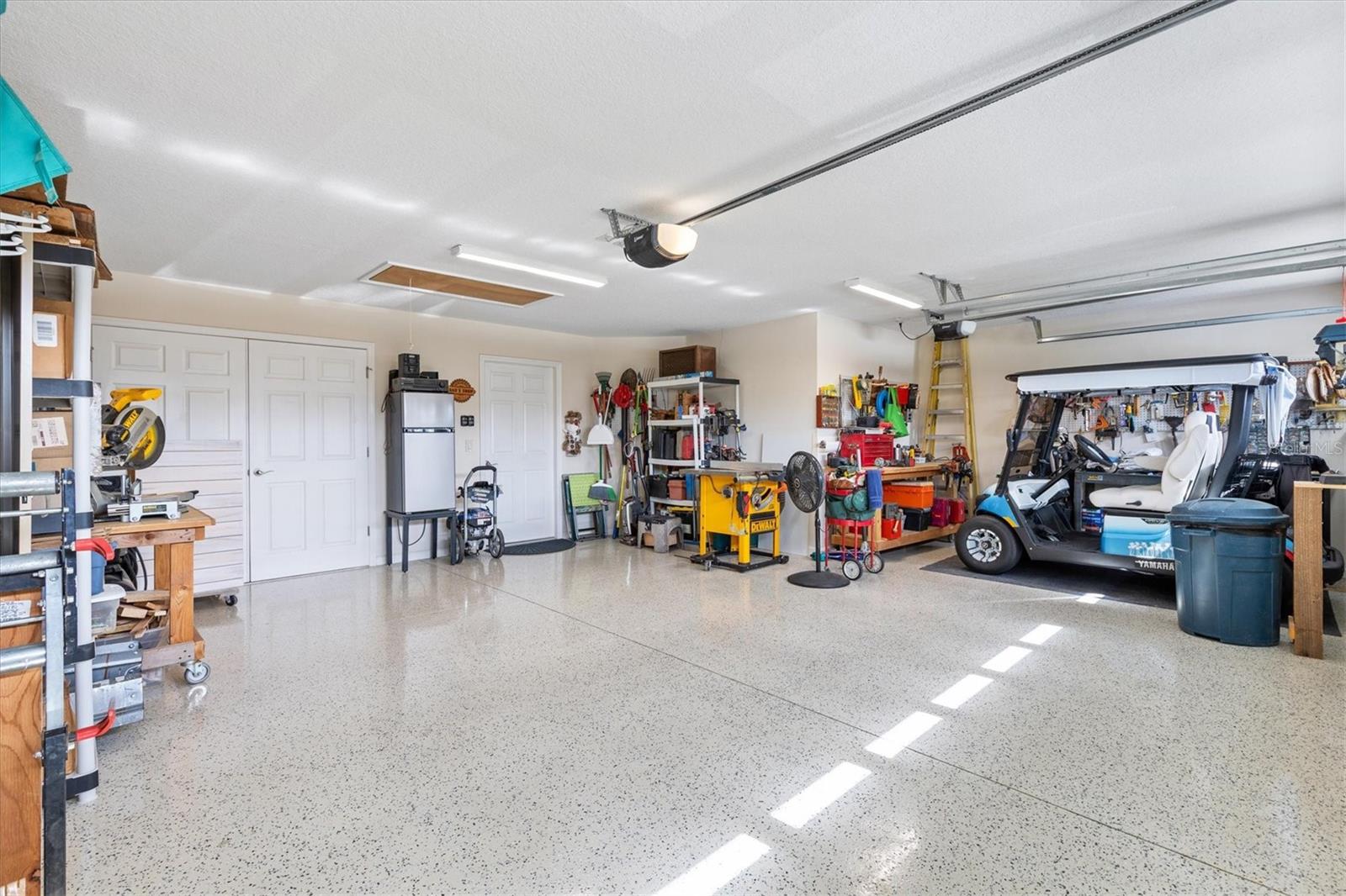 VILLAGE/FENNEY UN #5 - Residential