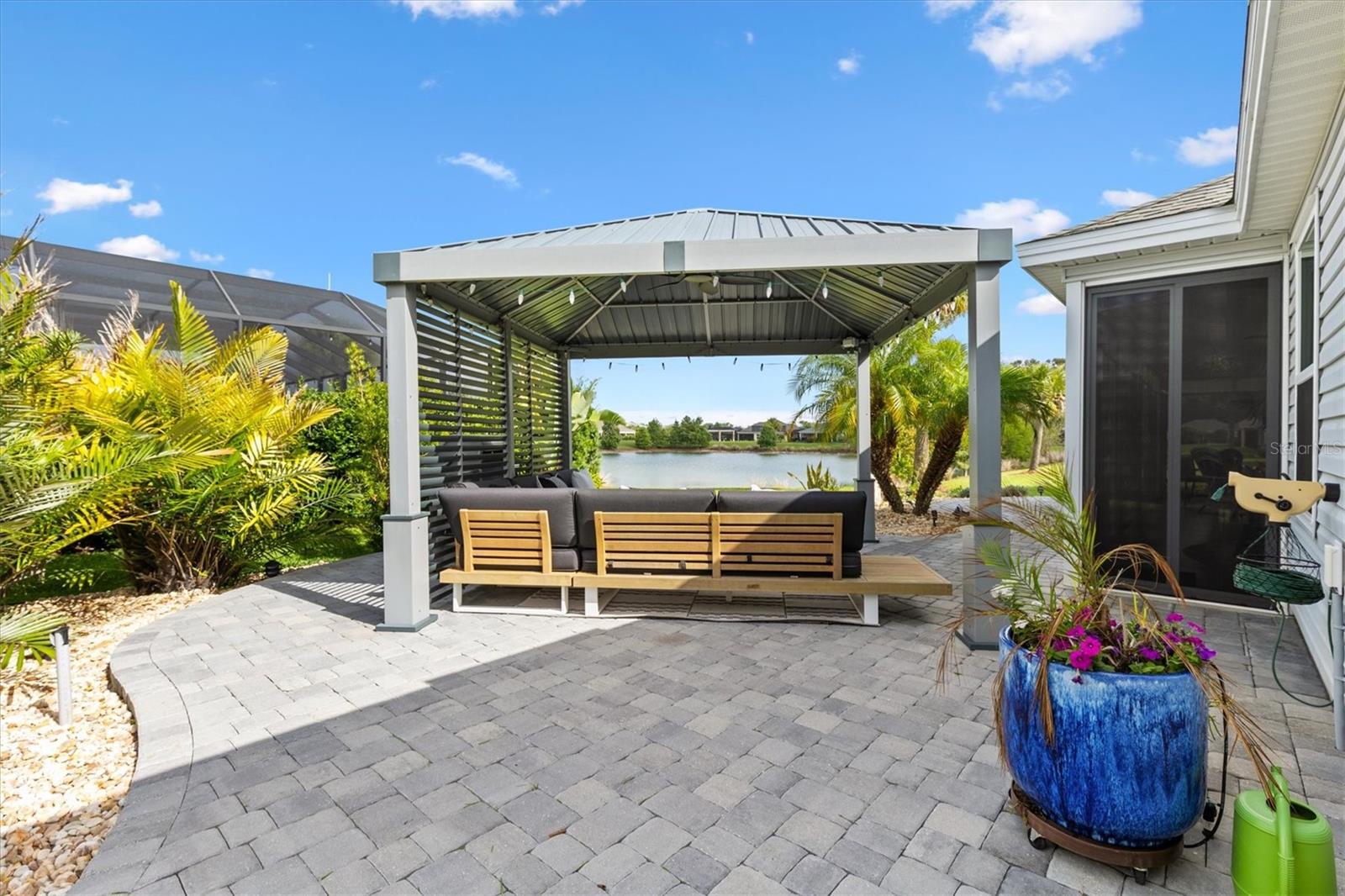 VILLAGE/FENNEY UN #5 - Residential