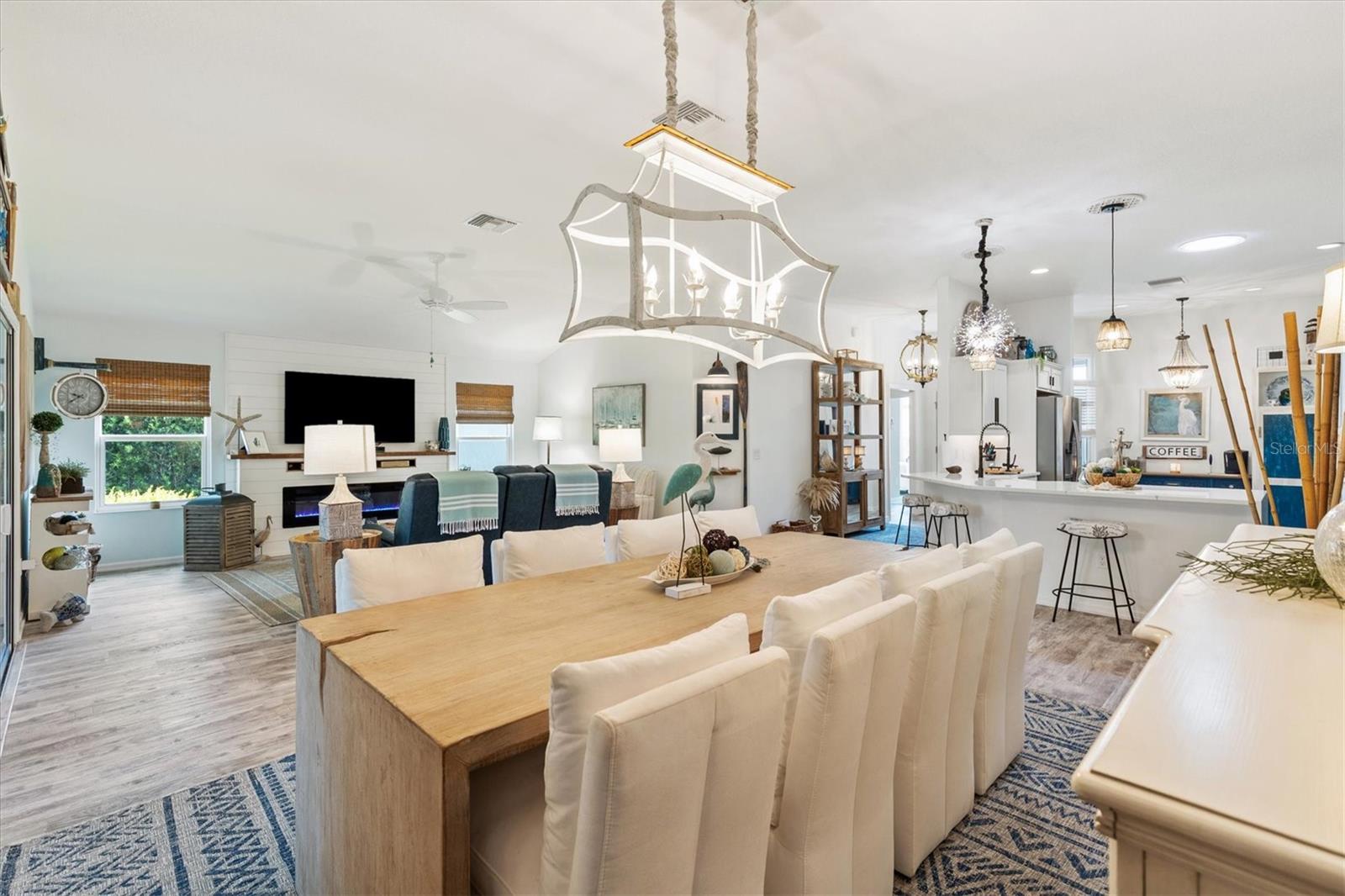 VILLAGE/FENNEY UN #5 - Residential