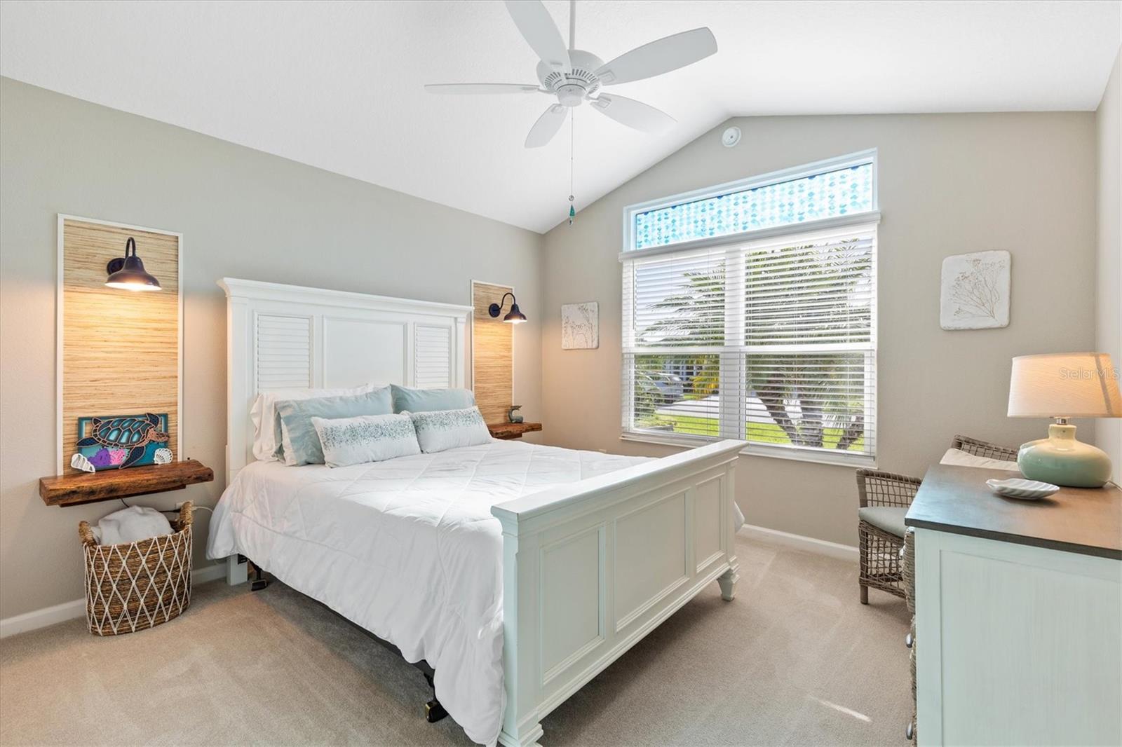 VILLAGE/FENNEY UN #5 - Residential