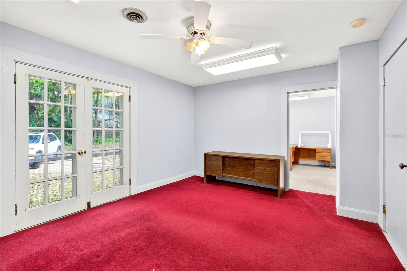 FORT KING HEIGHTS - Commercial Lease