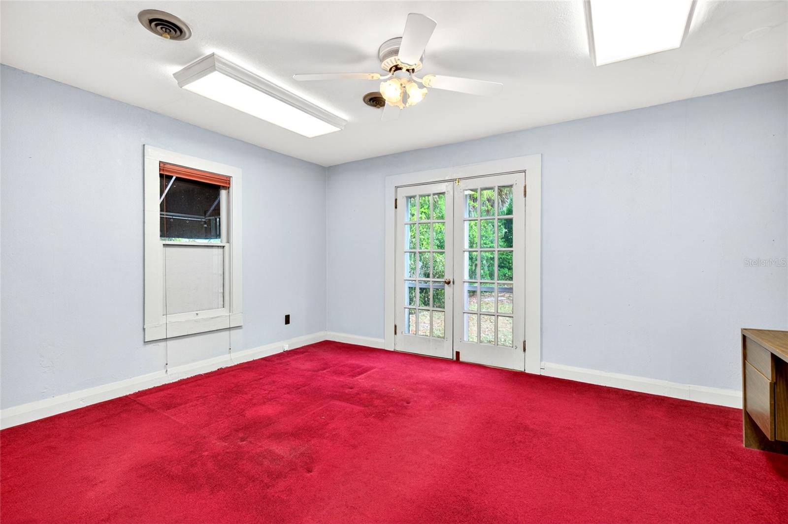 FORT KING HEIGHTS - Commercial Lease