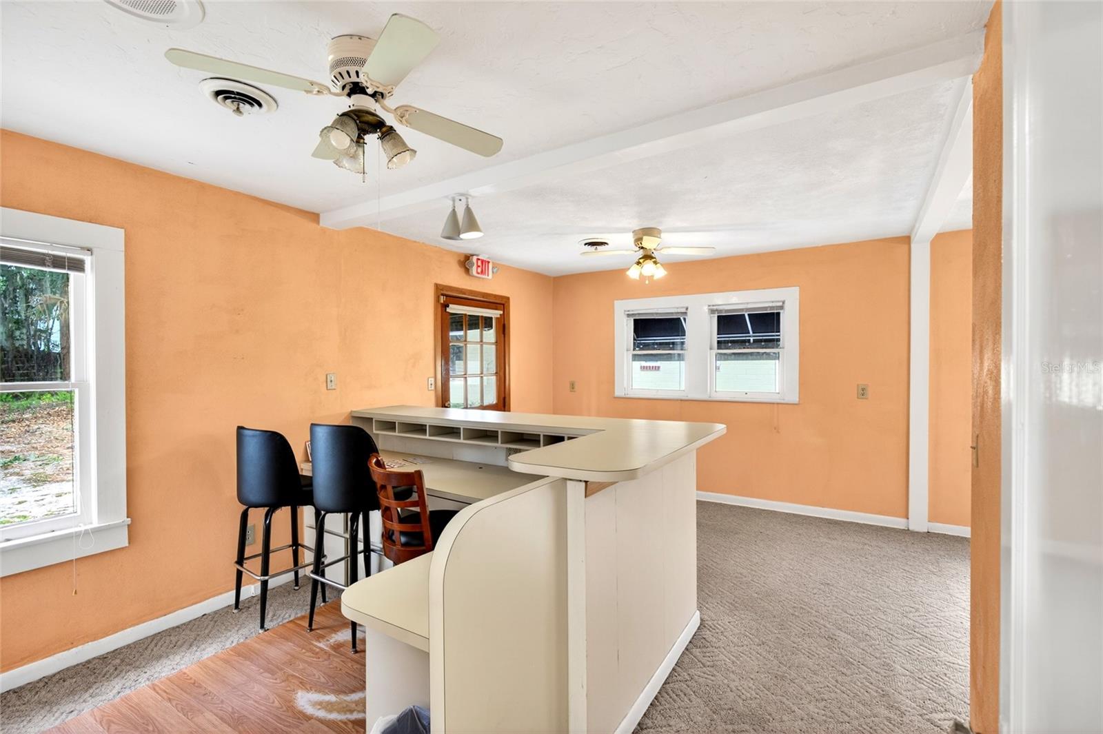 FORT KING HEIGHTS - Commercial Lease