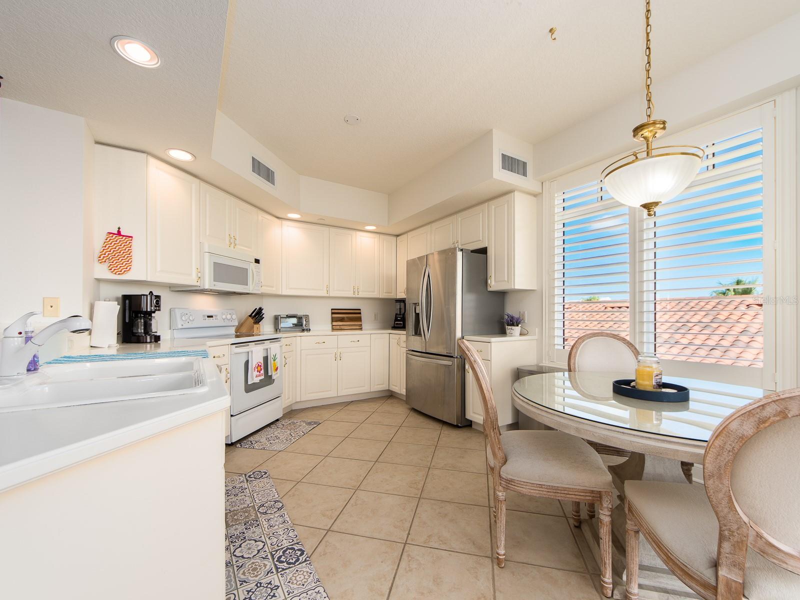 BELLE HARBOR CONDO - Residential Lease