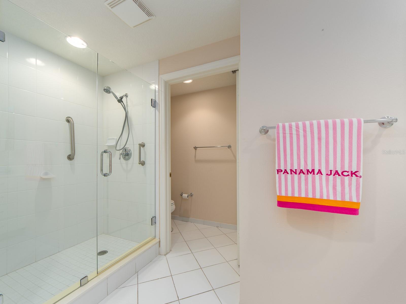 BELLE HARBOR CONDO - Residential Lease