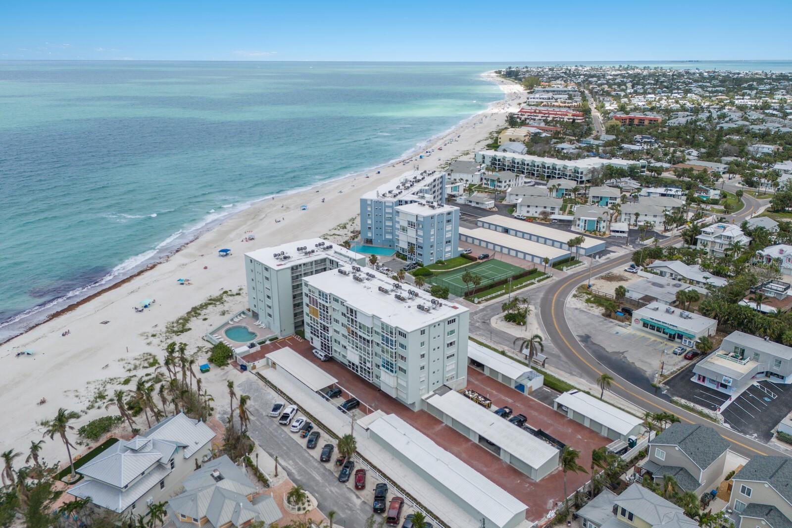 MARTINIQUE APTS SOUTH - Residential