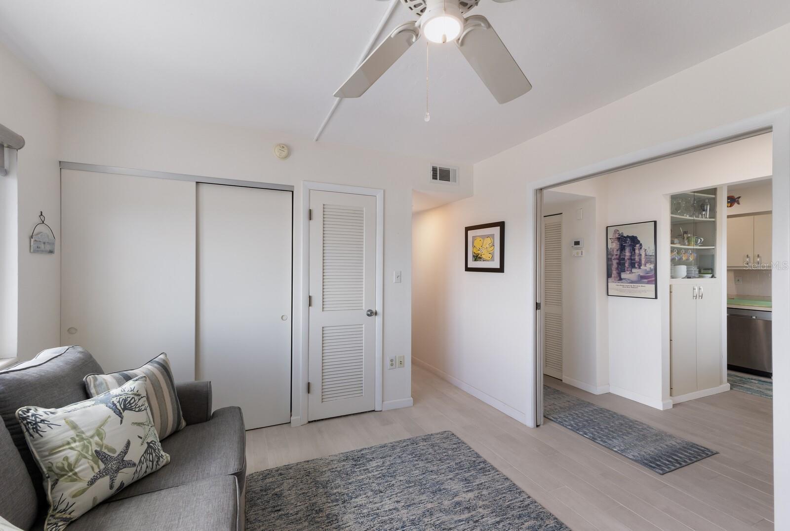 MARTINIQUE APTS SOUTH - Residential