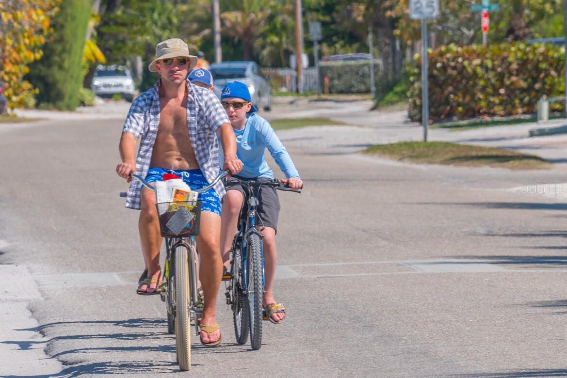 MARTINIQUE APTS SOUTH - Residential