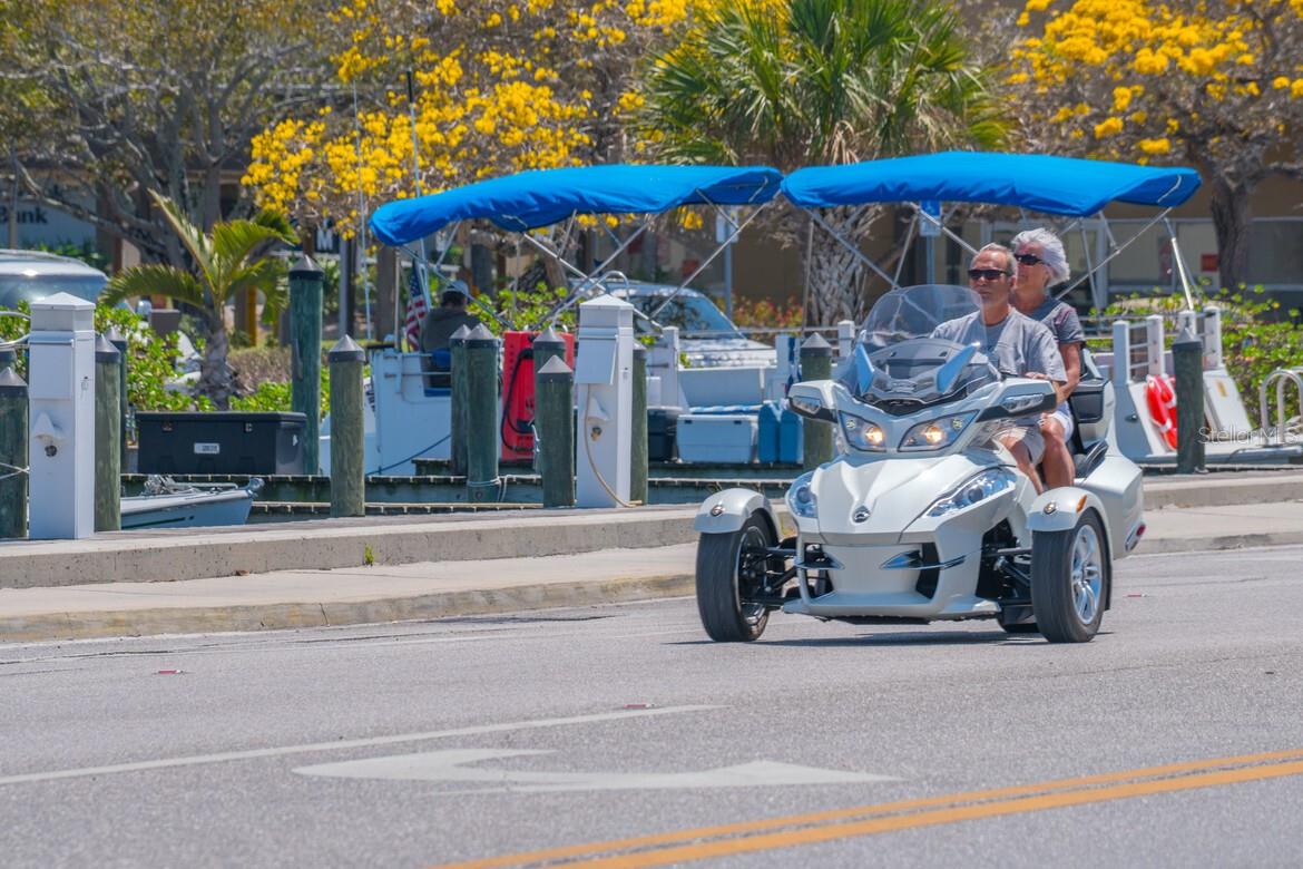 MARTINIQUE APTS SOUTH - Residential
