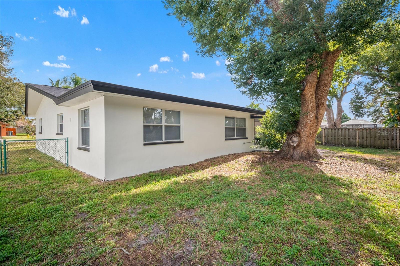 LAKESIDE TERRACE 1ST ADD - Residential