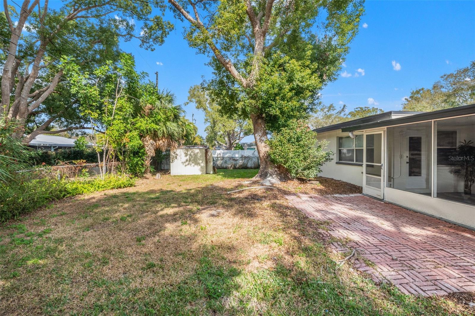 LAKESIDE TERRACE 1ST ADD - Residential