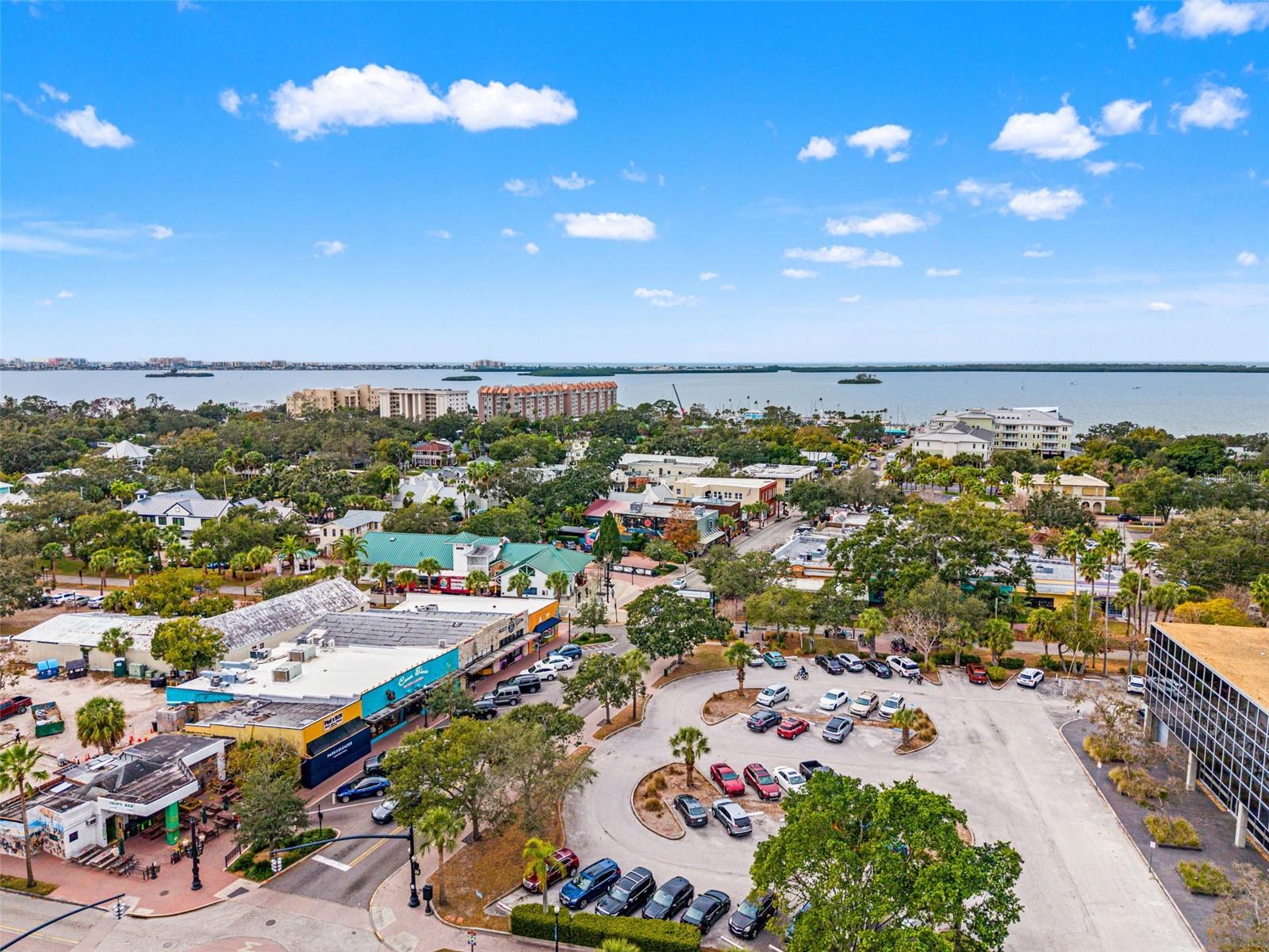 LAKESIDE TERRACE 1ST ADD - Residential