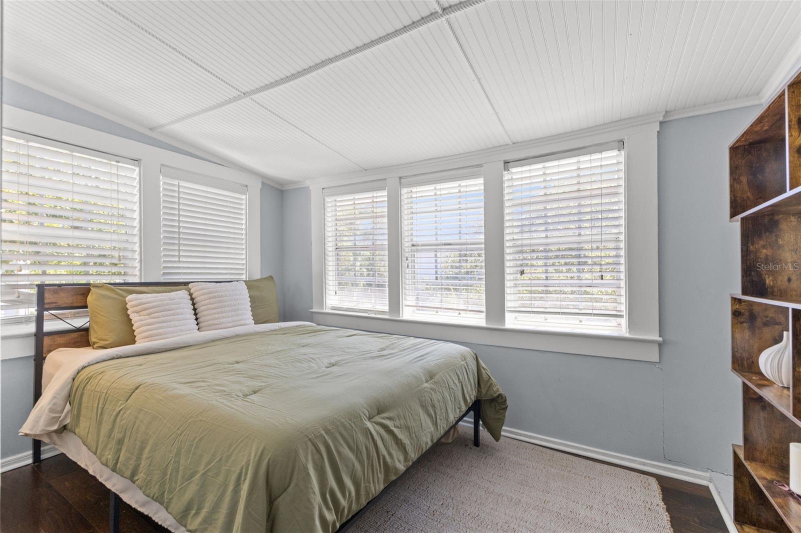 PACKWOOD - Residential Income