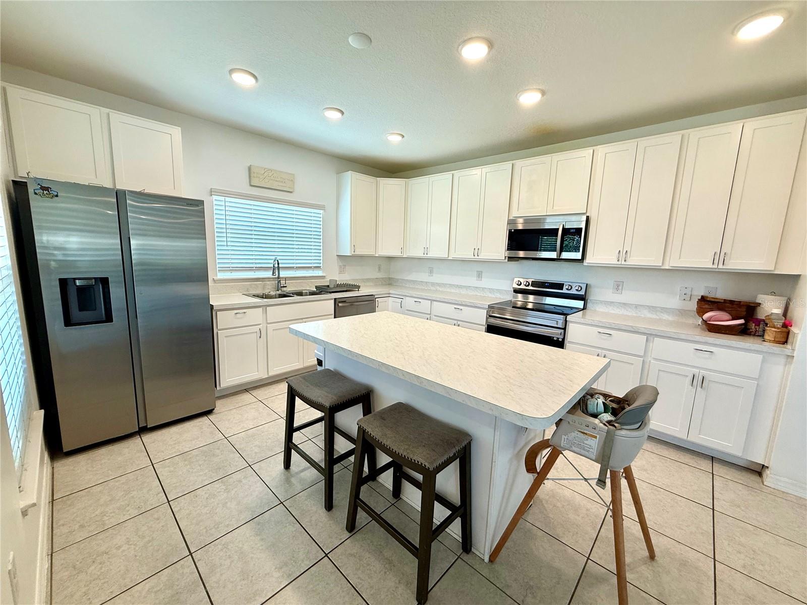 FIESTA KEY PH 2 - Residential