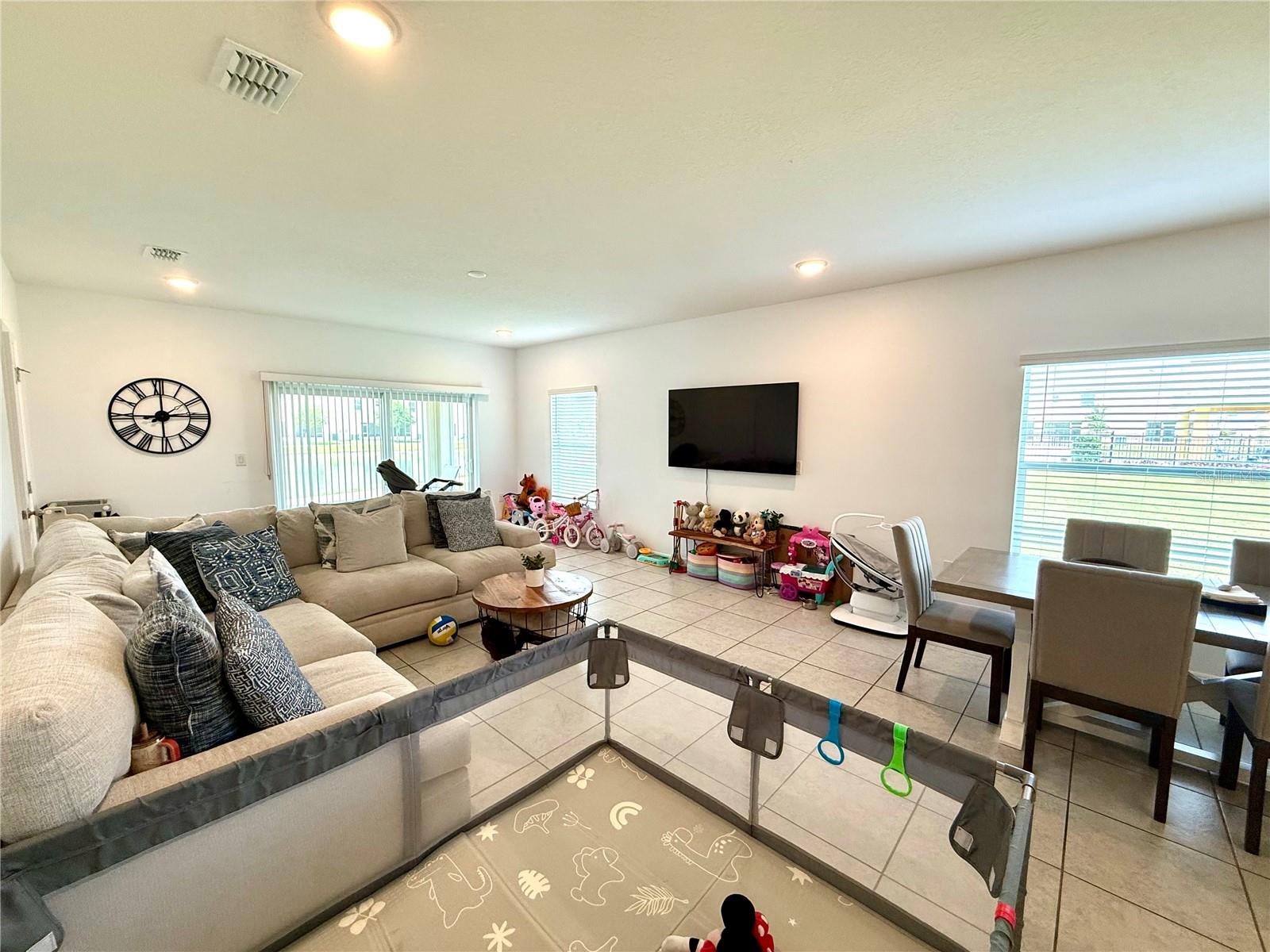 FIESTA KEY PH 2 - Residential