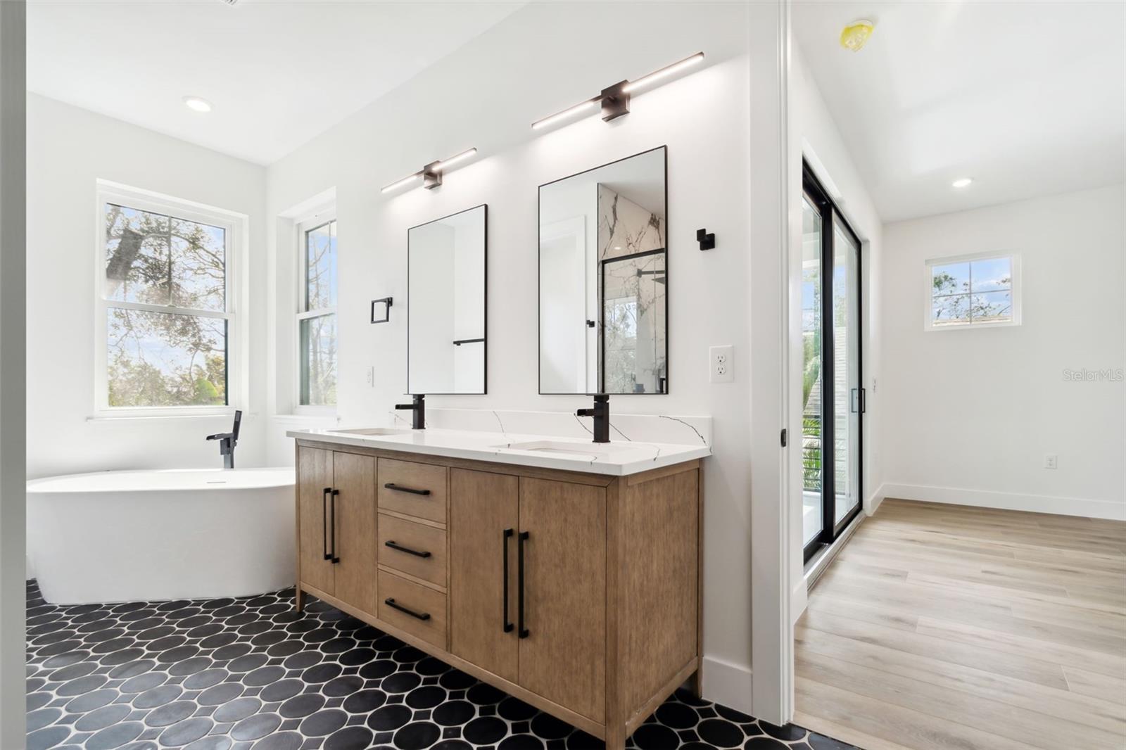 POMS PARK 3 - Residential