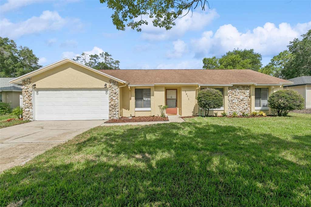 Photo of 2911 Autumnwood Trail, Apopka, FL 32703 (MLS # G5113477)
