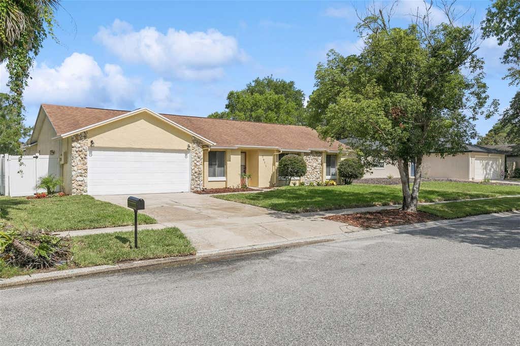 Photo of 2911 Autumnwood Trail, Apopka, FL 32703 (MLS # G5113477)