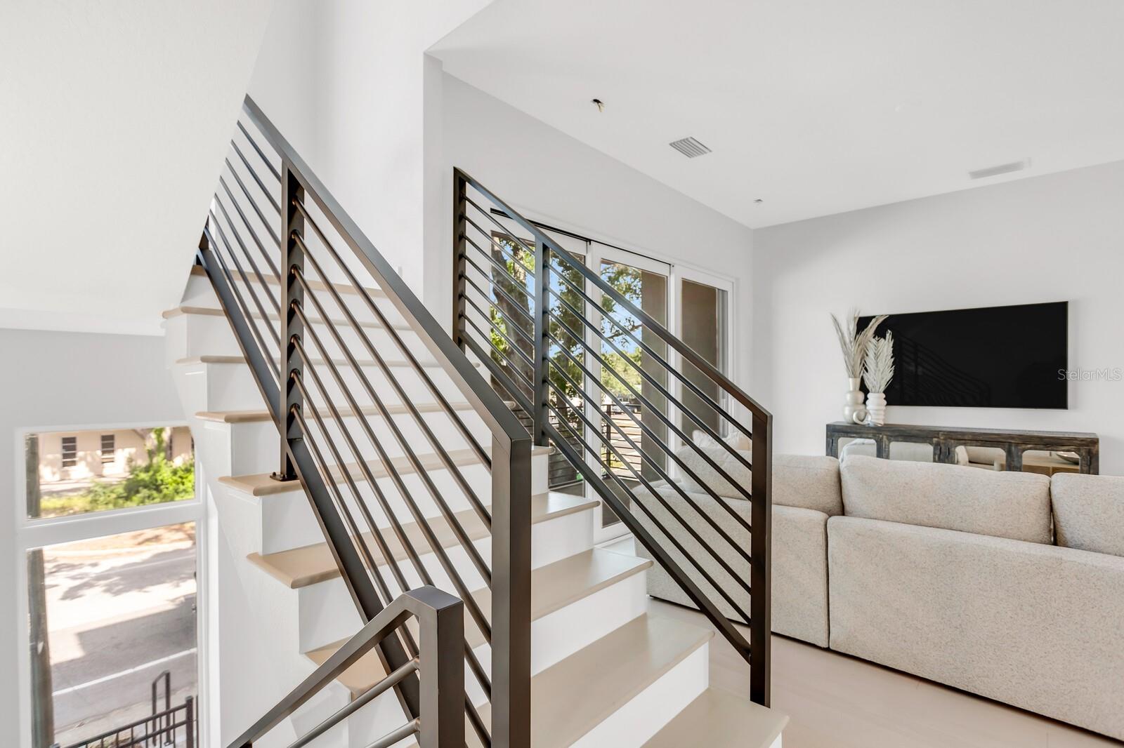 STRUM PLACE - Residential