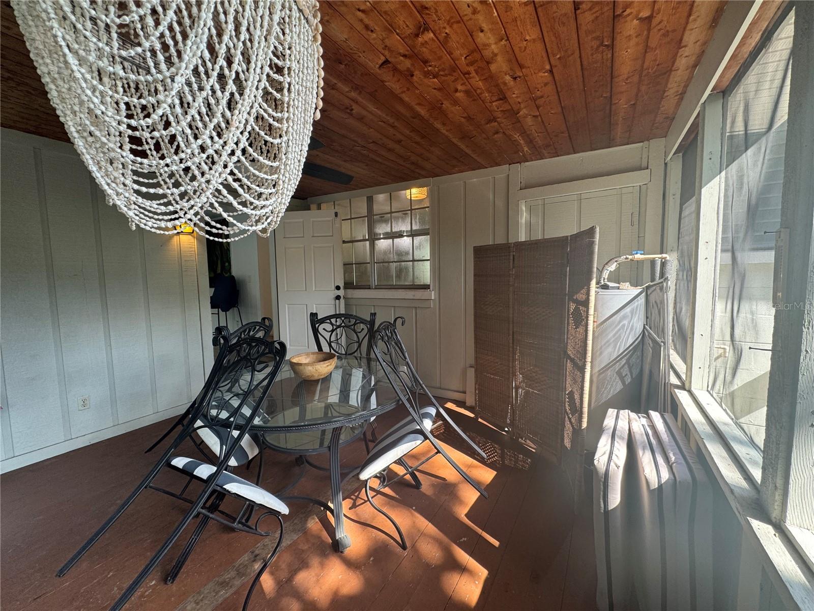 TEMPLE TERRACE ESTATES - Residential