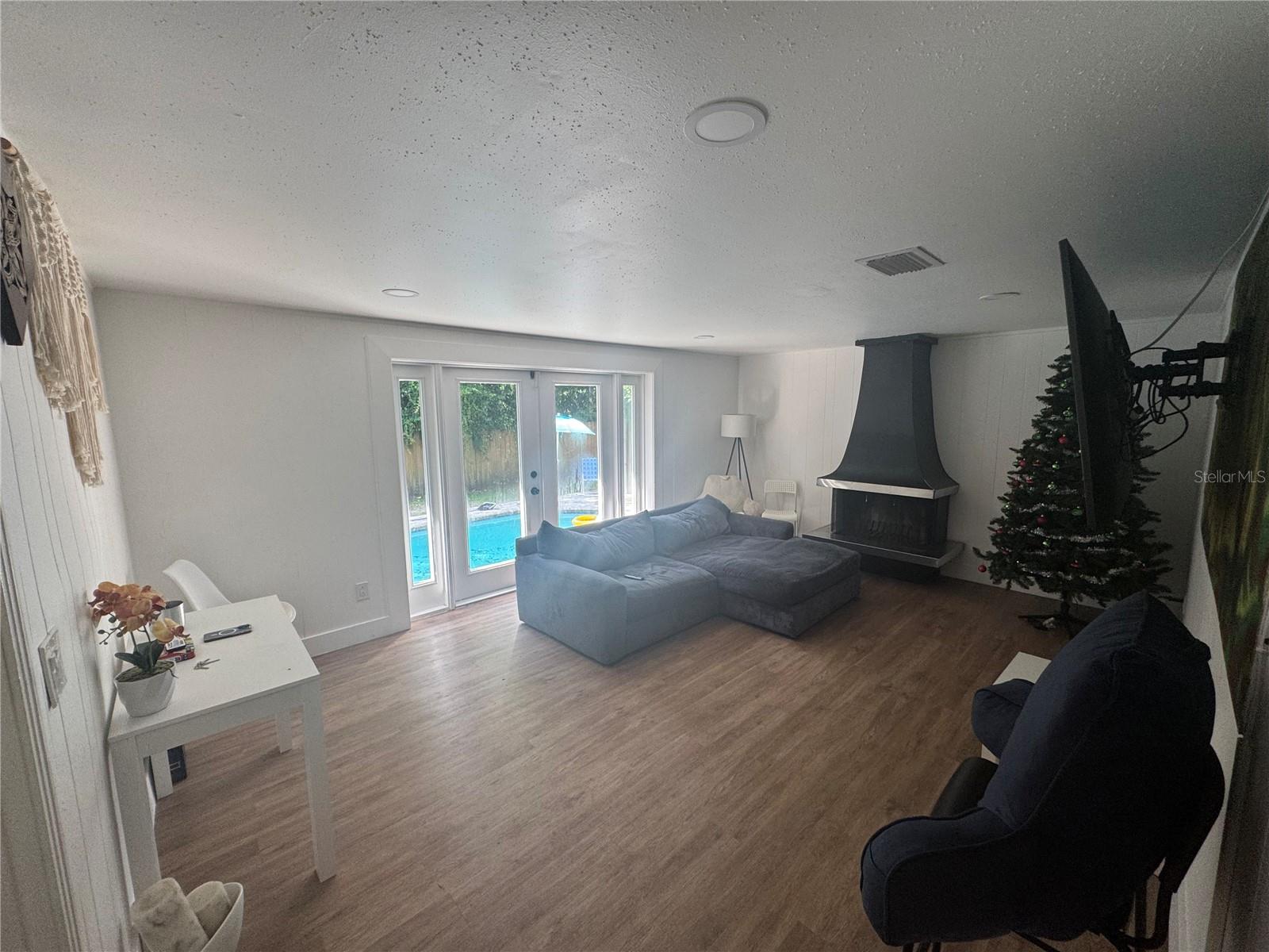 TEMPLE TERRACE ESTATES - Residential