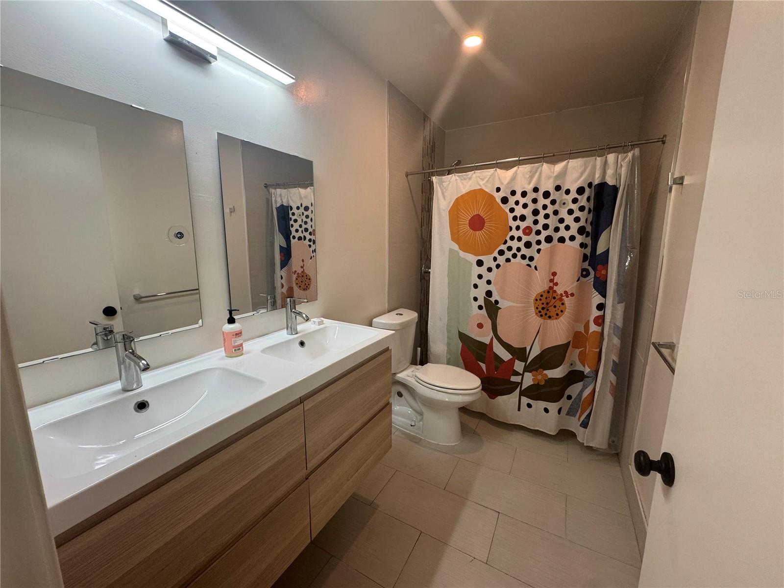 TEMPLE TERRACE ESTATES - Residential