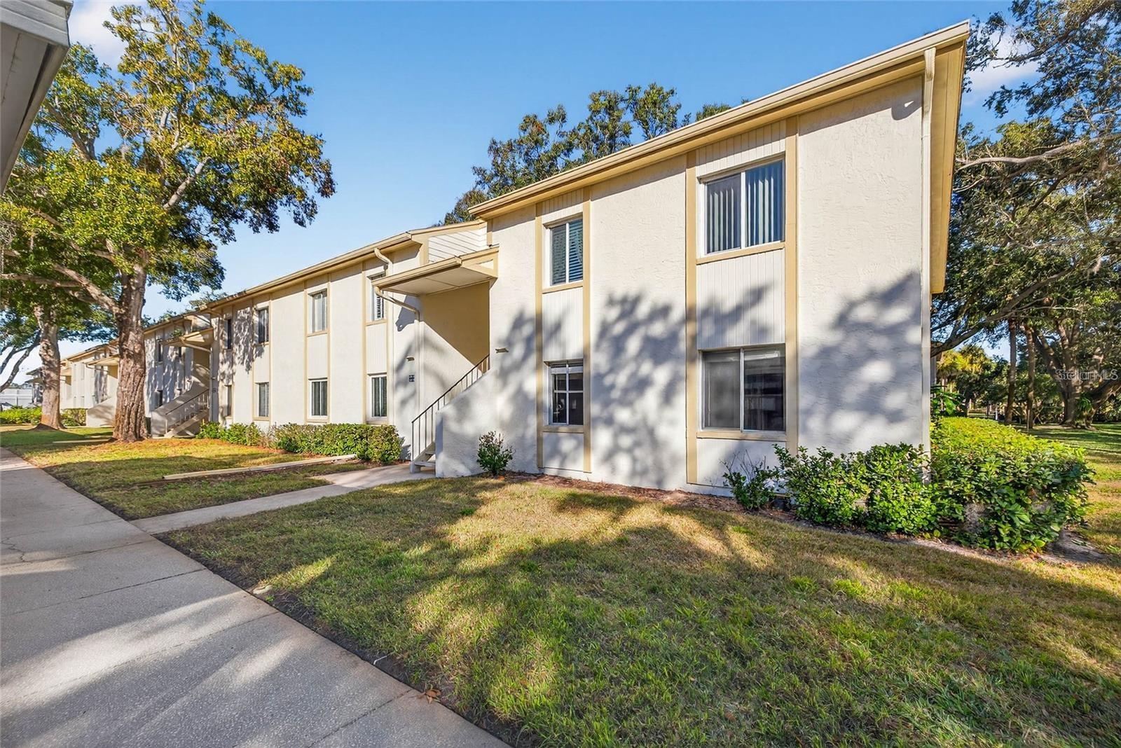 219 PALMETTO COURT 219
